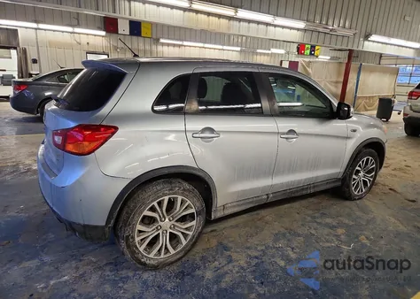 2016 Mitsubishi Outlander Sport Es z USA, uszkodzony, nr VIN JA4AR3AWXGZ041511